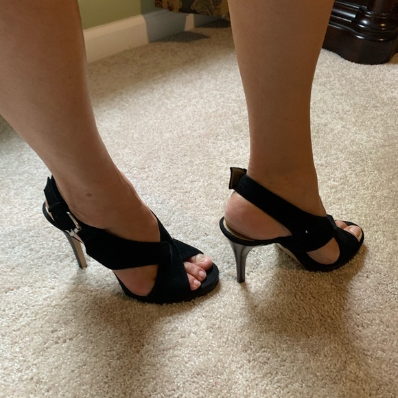 Nine West Heels, Black, Size 7 - Picture 5 of 6